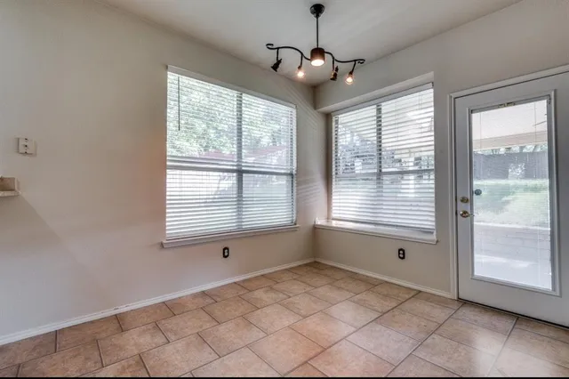 $450,000 | 400 Granite Court, Euless, TX 76040