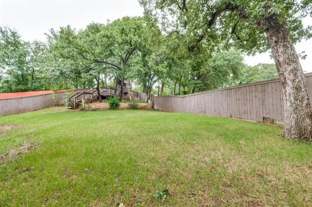 $450,000 | 400 Granite Court, Euless, TX 76040
