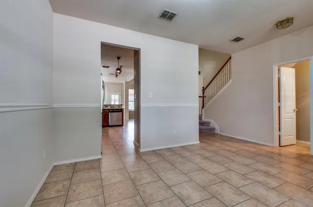 $450,000 | 400 Granite Court, Euless, TX 76040