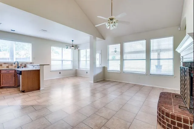 $450,000 | 400 Granite Court, Euless, TX 76040