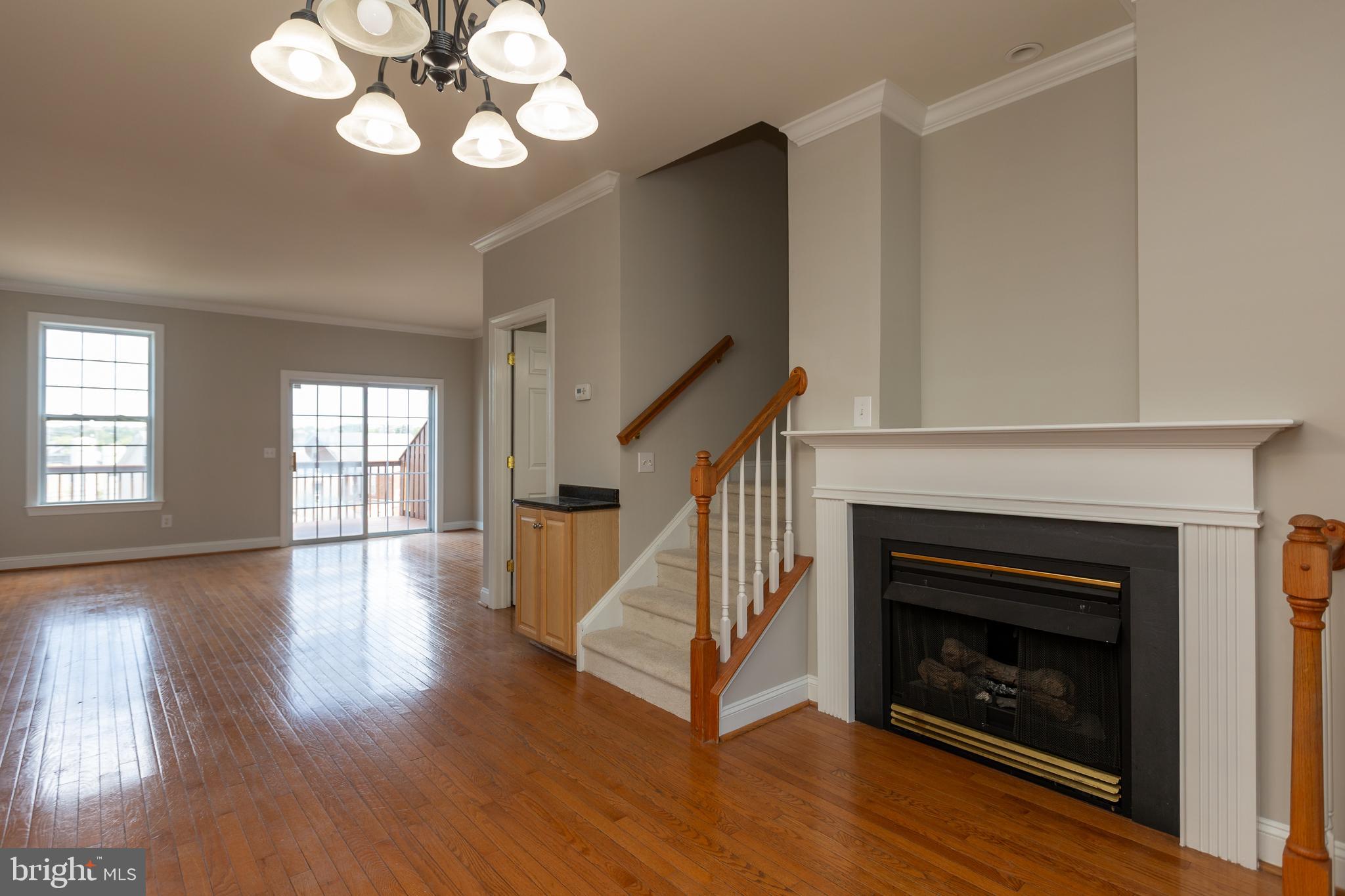 39 West 5th Street Bridgeport, PA 19405 - Photo 3 of 31 Dining Rm w/ Fplace