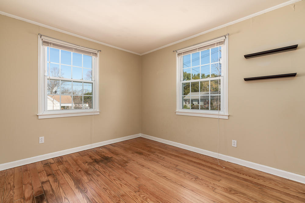 42 Scott Dyer Road Cape Elizabeth, ME 04107 - Photo 11 of 25 First Floor Front Bedroom
