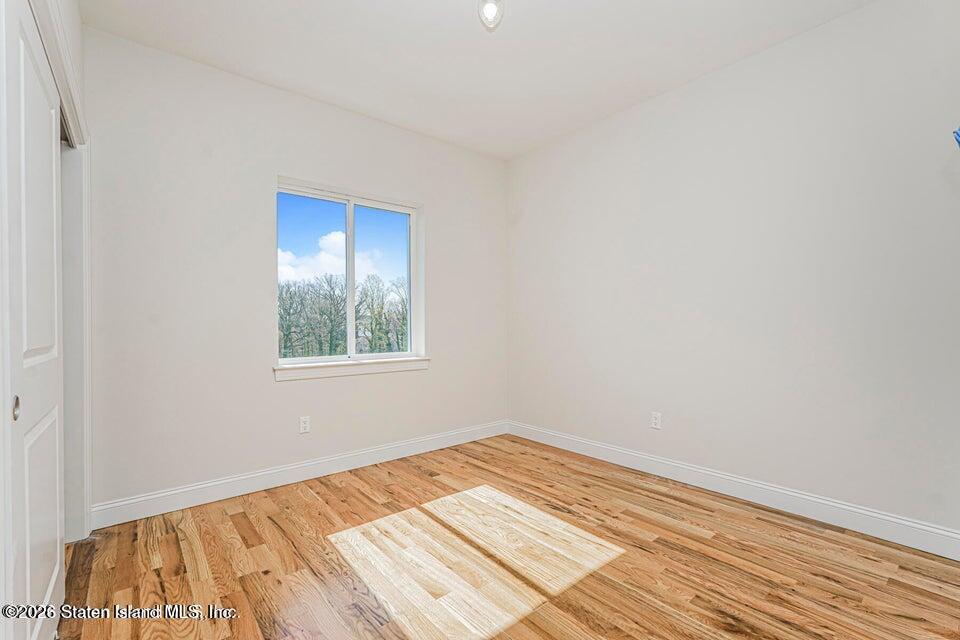 556 Drumgoole Road East Staten Island, NY 10312 - Photo 12 of 52 12