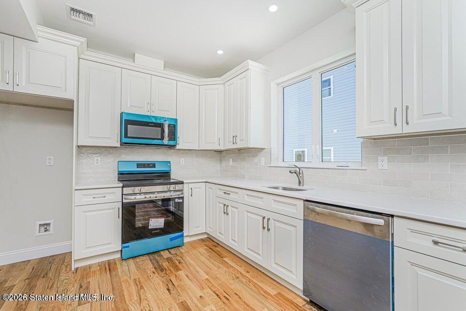 556 Drumgoole Road East Staten Island, NY 10312 - Photo 44 of 52 45