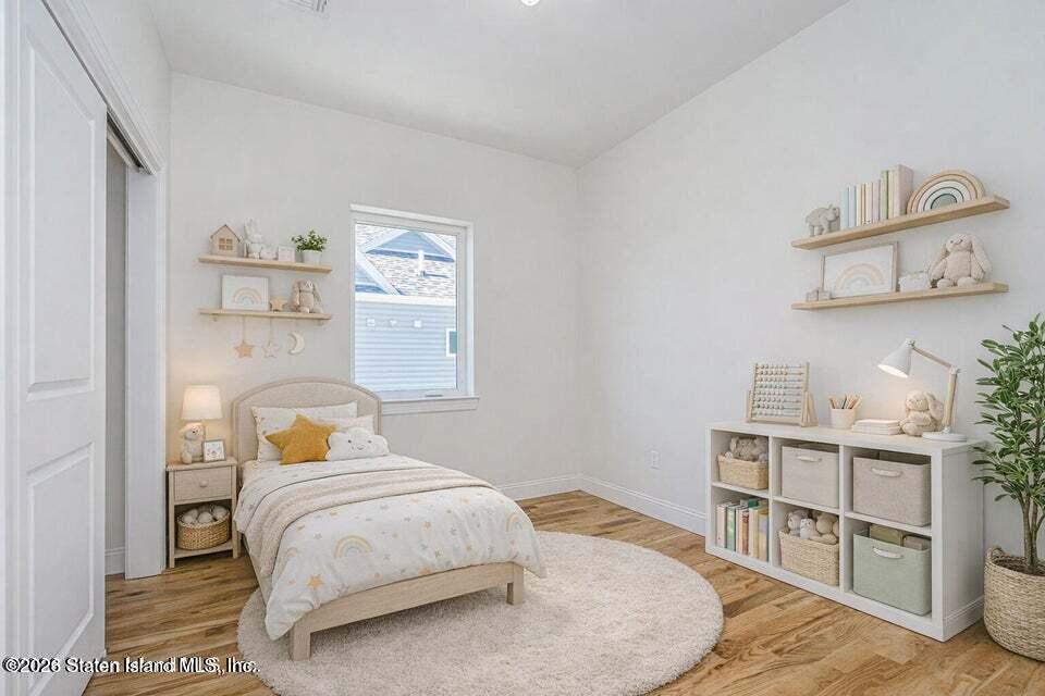 556 Drumgoole Road East Staten Island, NY 10312 - Photo 9 of 52 9
