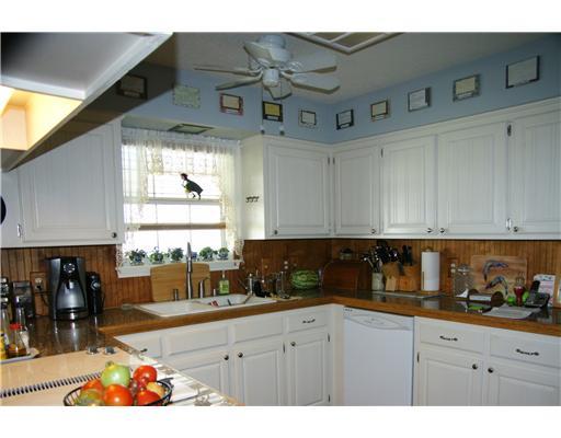415 Eagle Drive Raceland, LA 70394 - Photo 4 of 17 Gallery Image 4