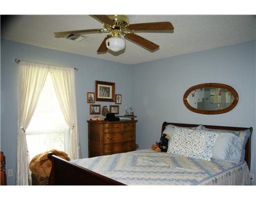 415 Eagle Drive Raceland, LA 70394 - Photo 9 of 17 Gallery Image 9