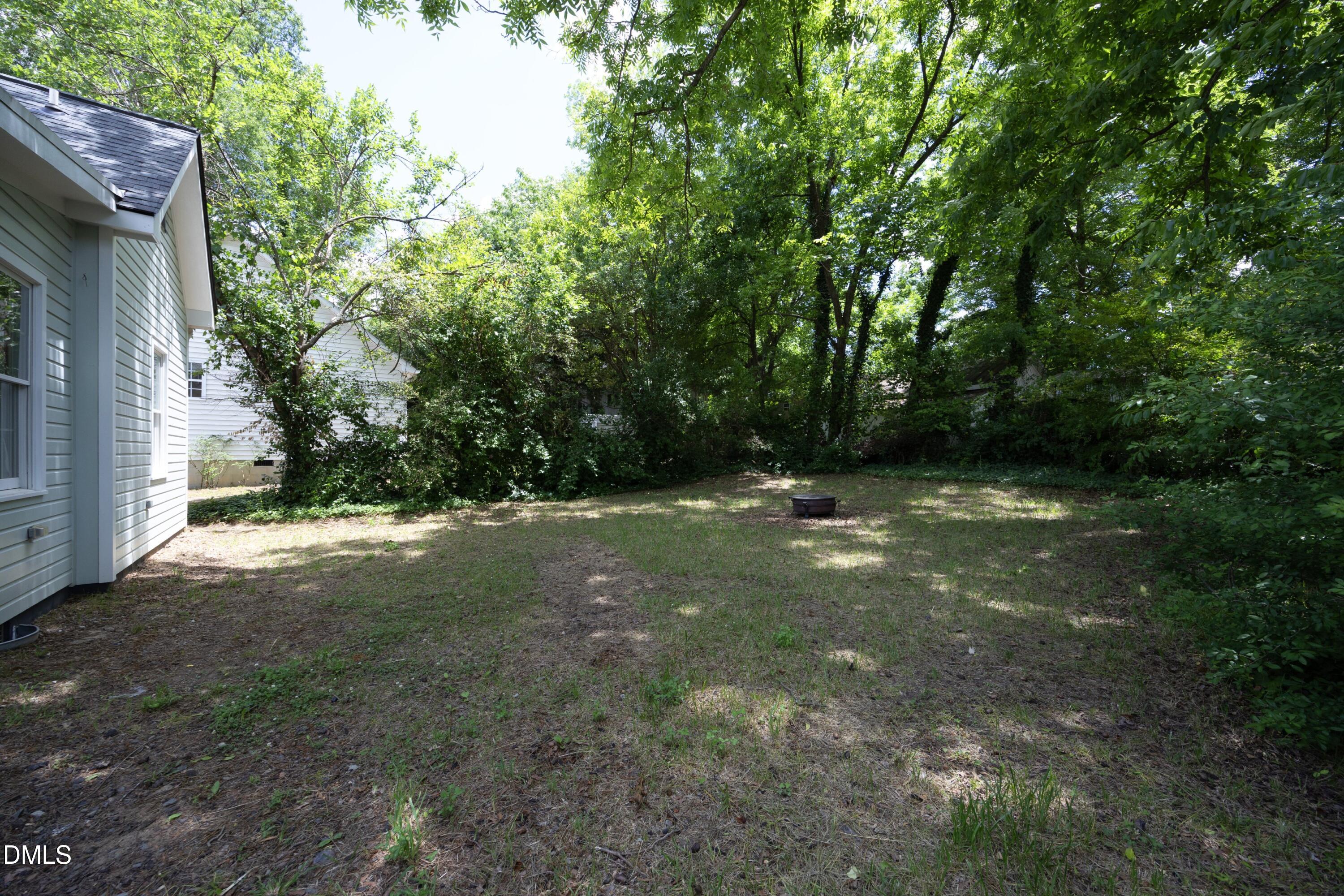 1702 East Main Street Durham, NC 27703 - Photo 27 of 29 Backyard
