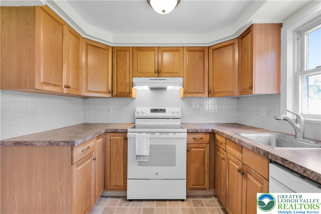 2520 Winston Road Bethlehem, PA 18017 - Photo 12 of 33 Gallery Image 12