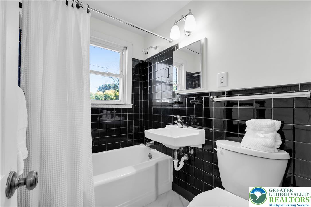 2520 Winston Road Bethlehem, PA 18017 - Photo 19 of 33 Gallery Image 19