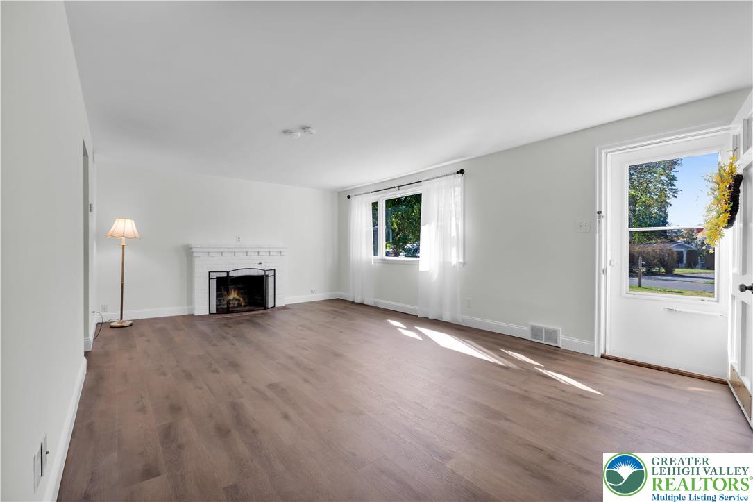 2520 Winston Road Bethlehem, PA 18017 - Photo 6 of 33 Gallery Image 6