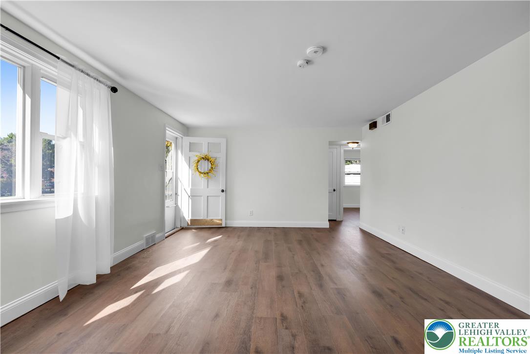 2520 Winston Road Bethlehem, PA 18017 - Photo 7 of 33 Gallery Image 7