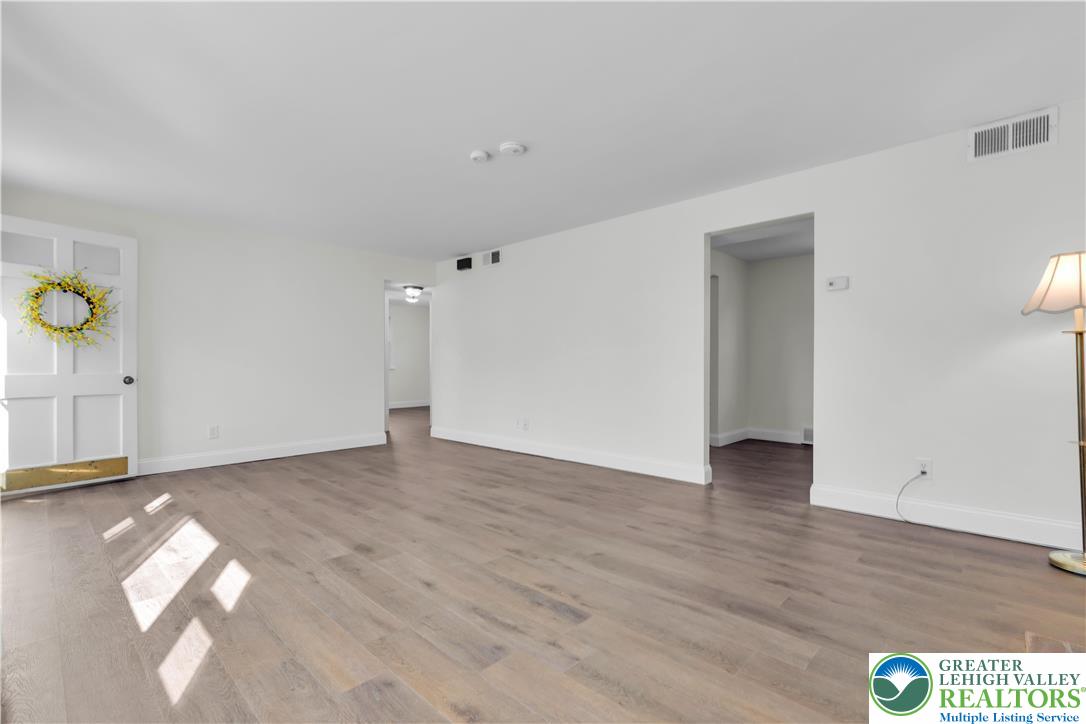 2520 Winston Road Bethlehem, PA 18017 - Photo 8 of 33 Gallery Image 8