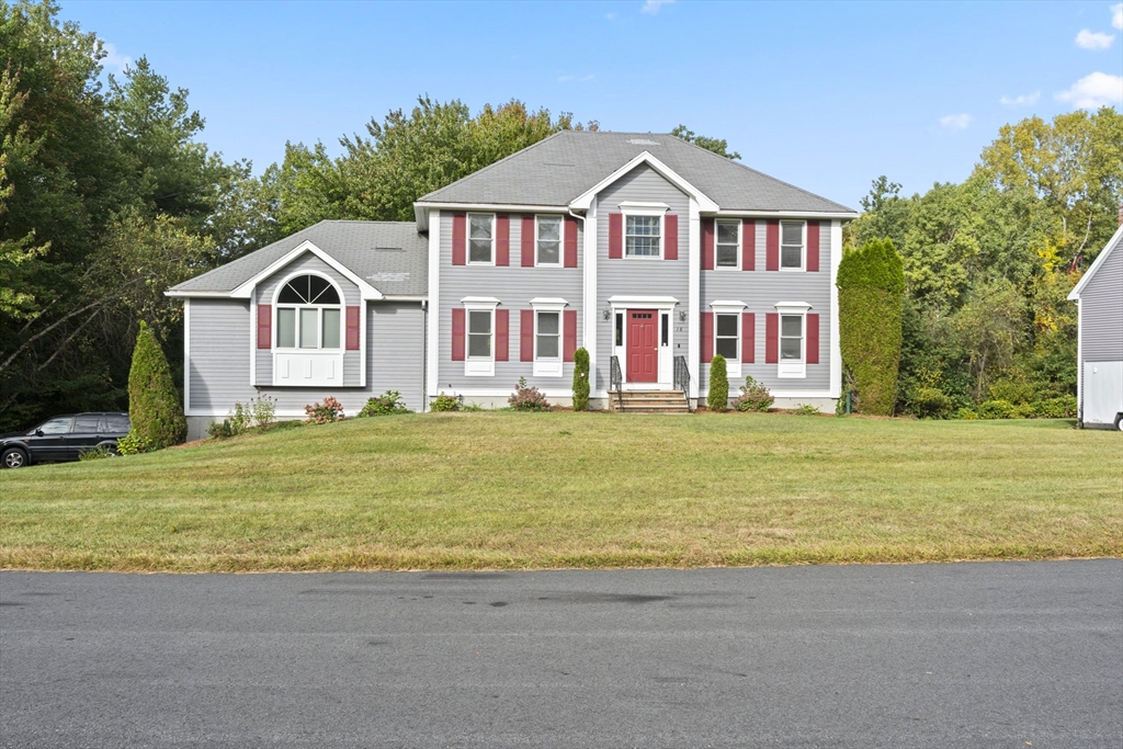 18 Noel Road Andover, MA 01810 - Photo 2 of 31 Gallery Image 2