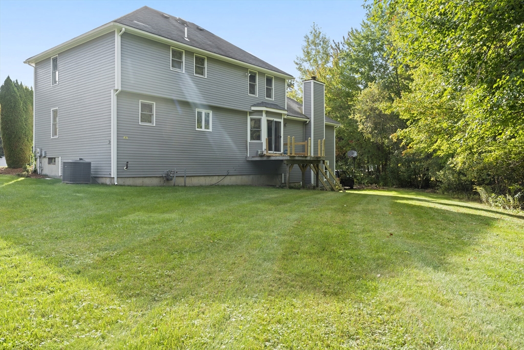 18 Noel Road Andover, MA 01810 - Photo 4 of 31 Gallery Image 4