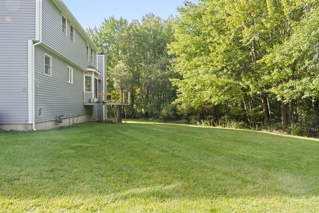 18 Noel Road Andover, MA 01810 - Photo 6 of 31 Gallery Image 6