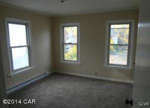 406 East 3rd Street Weatherly, PA 18255 - Photo 4 of 6 4