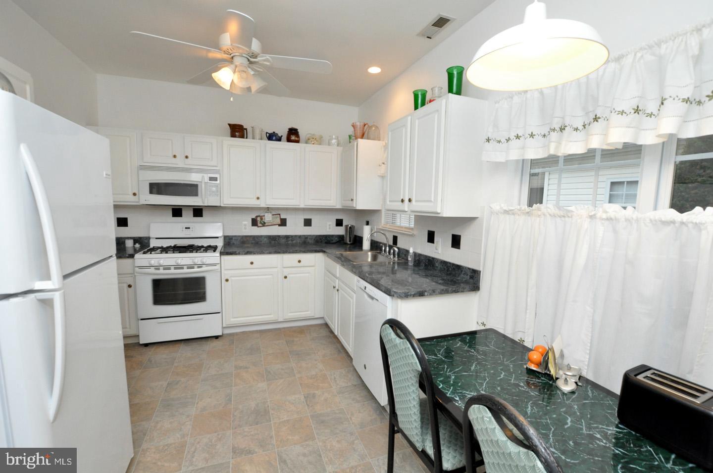 5 Spring Lane Beverly, NJ 08010 - Photo 12 of 29 Kitchen