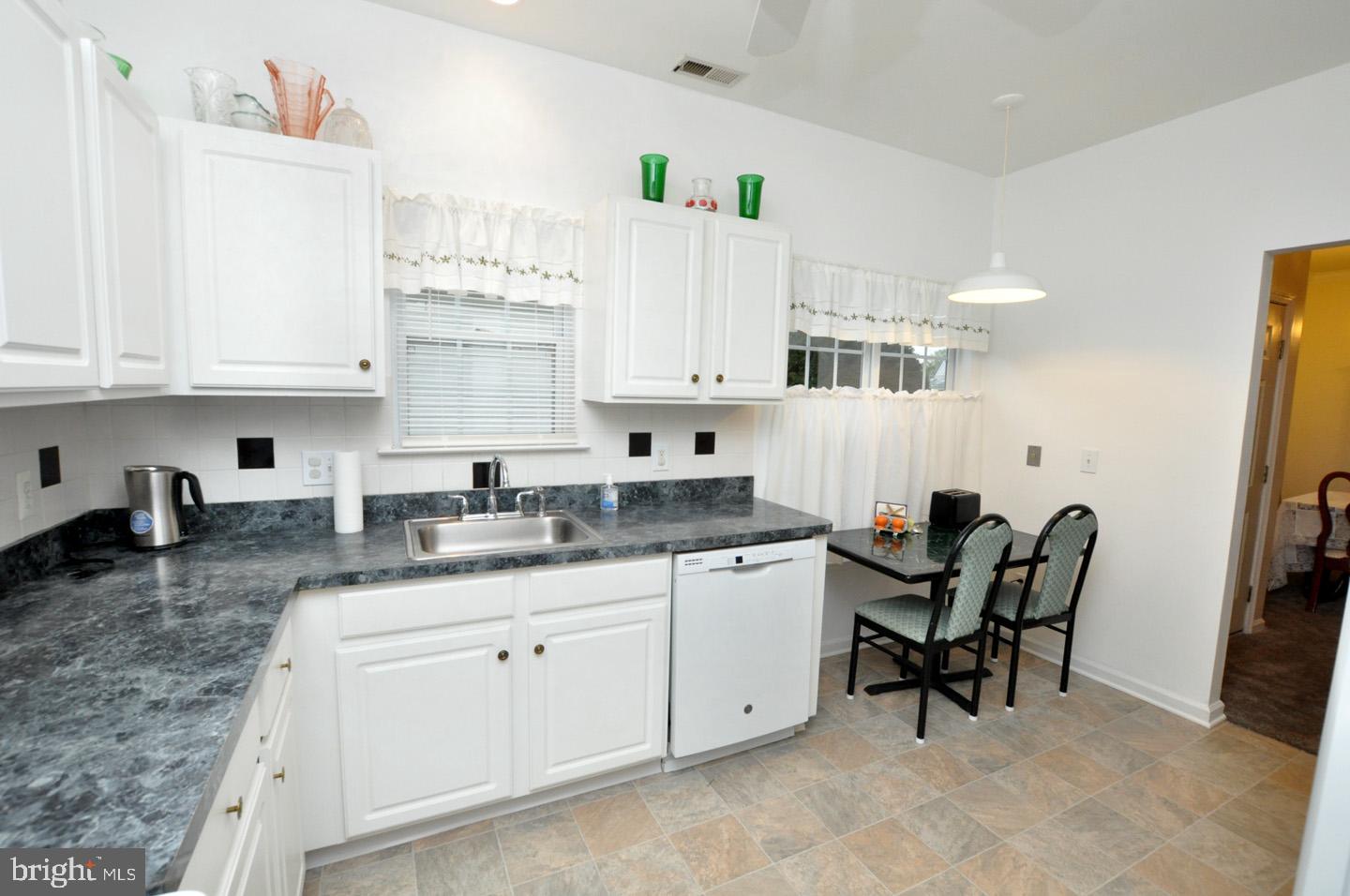 5 Spring Lane Beverly, NJ 08010 - Photo 15 of 29 Kitchen