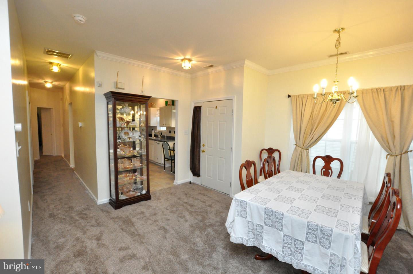 5 Spring Lane Beverly, NJ 08010 - Photo 8 of 29 Dining Room