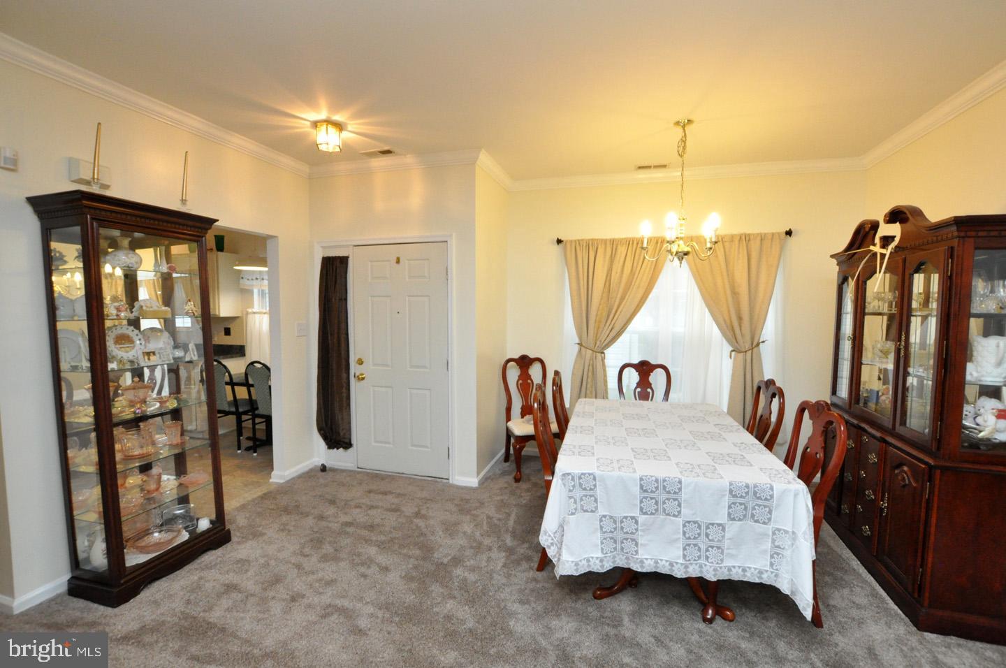 5 Spring Lane Beverly, NJ 08010 - Photo 9 of 29 Dining Room