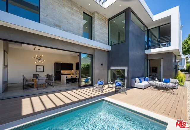 $4,787,800 | 8356 West 4th Street, Los Angeles, CA 90048