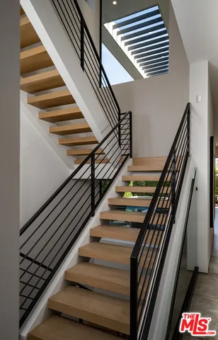 $4,787,800 | 8356 West 4th Street, Los Angeles, CA 90048