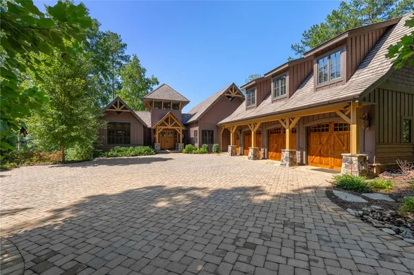 $3,595,685 | 303 Crooked Rock Lane, Sunset, SC 29685