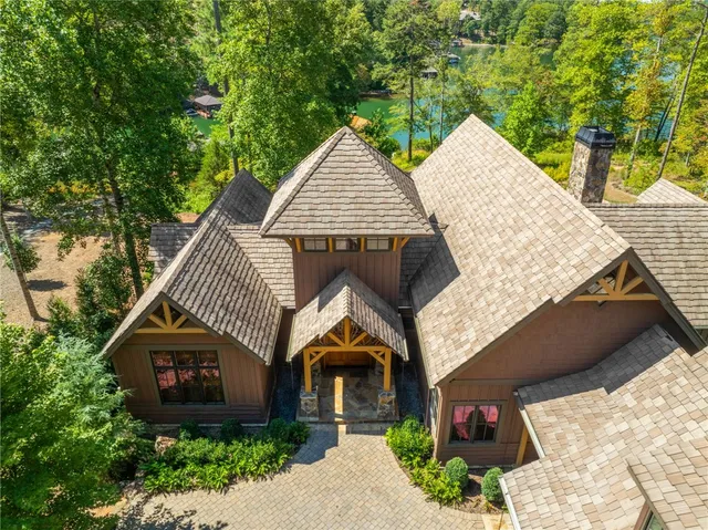 $3,995,685 | 303 Crooked Rock Lane, Sunset, SC 29685