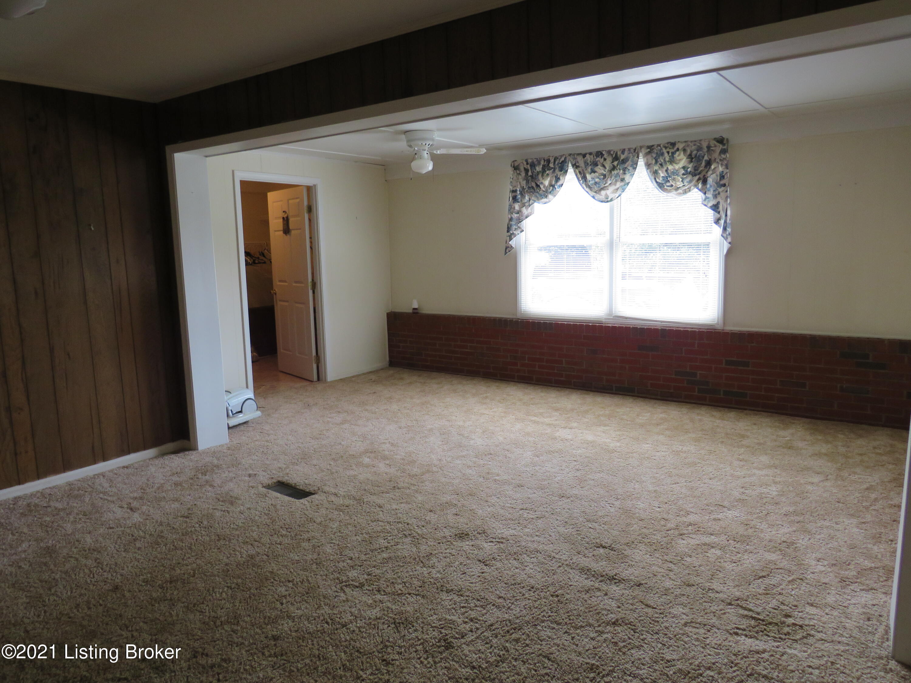 12588 Mt Eden Road Mount Eden, KY 40046 - Photo 44 of 56 Family room