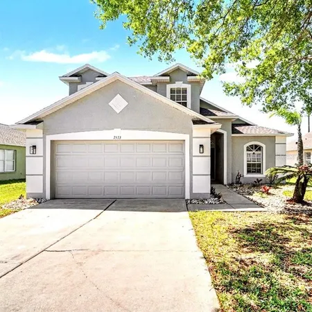 $329,900 | 7533 Merchantville Circle, Zephyrhills, FL 33540