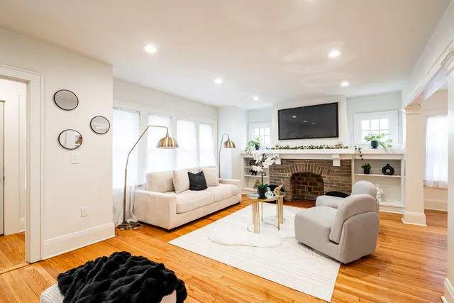 $599,900 | 2149 North 60th Street, Wauwatosa, WI 53208