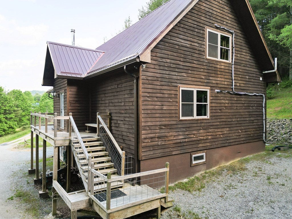 2361 Peach Bottom Road Independence, VA 24348 - Photo 36 of 38 Gallery Image 36