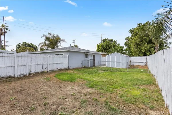 $3,100 | 10327 Flora Vista Street, Bellflower, CA 90706