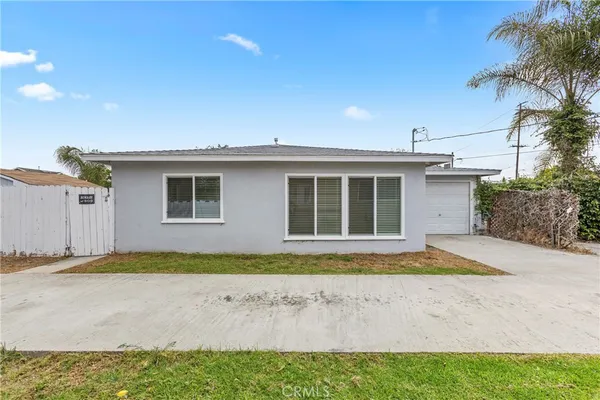 $3,100 | 10327 Flora Vista Street, Bellflower, CA 90706