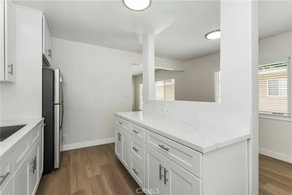 $3,100 | 10327 Flora Vista Street, Bellflower, CA 90706