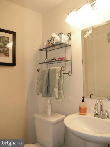 1618 Wainwright Drive Reston, VA 20190 - Photo 8 of 18 Half Bath 1