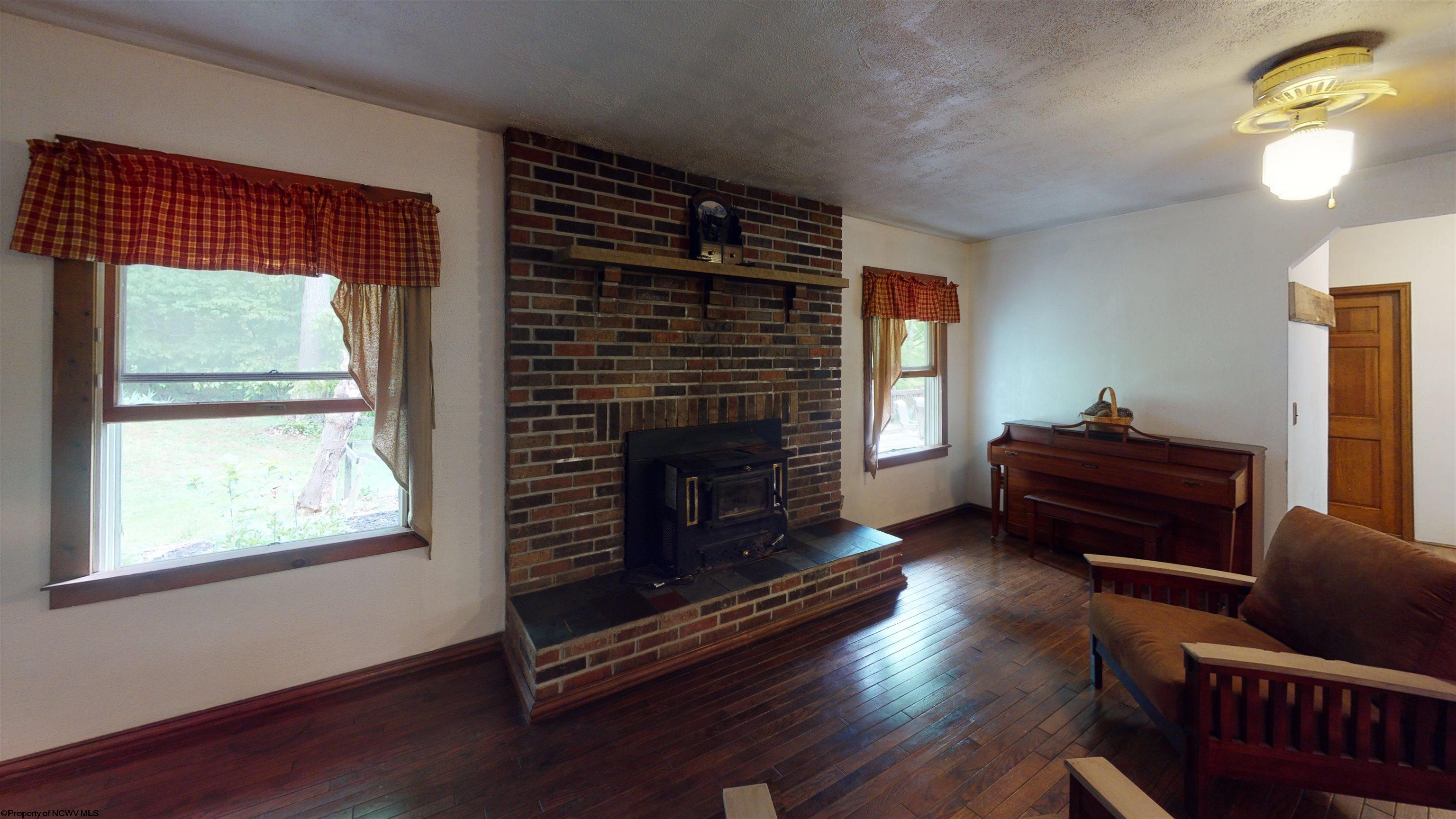 129 Valley Falls Road Fairmont, WV 26554 - Photo 10 of 30 Gallery Image 10