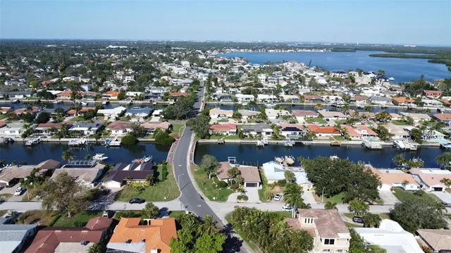 $1,450,000 | 2001 Massachusetts Avenue Northeast, St. Petersburg, FL 33703