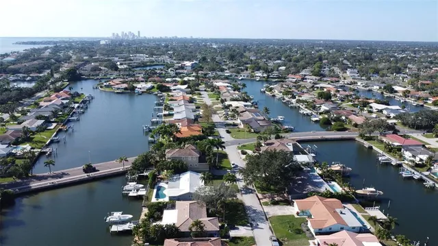 $1,450,000 | 2001 Massachusetts Avenue Northeast, St. Petersburg, FL 33703