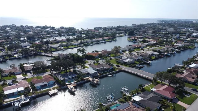 $1,450,000 | 2001 Massachusetts Avenue Northeast, St. Petersburg, FL 33703