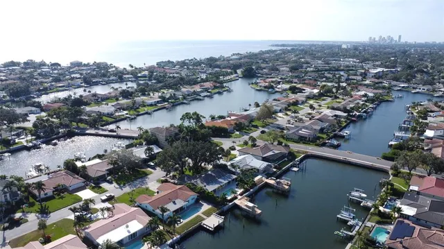 $1,450,000 | 2001 Massachusetts Avenue Northeast, St. Petersburg, FL 33703