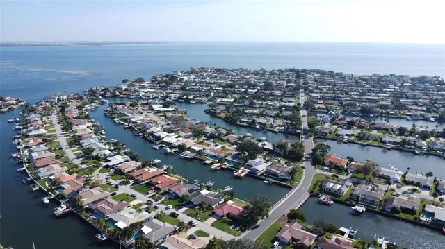 $1,450,000 | 2001 Massachusetts Avenue Northeast, St. Petersburg, FL 33703