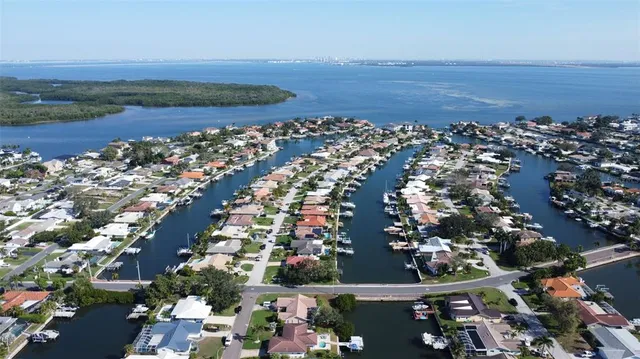 $1,450,000 | 2001 Massachusetts Avenue Northeast, St. Petersburg, FL 33703