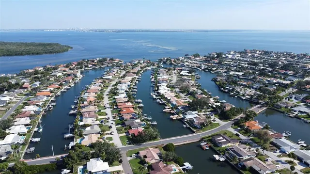 $1,450,000 | 2001 Massachusetts Avenue Northeast, St. Petersburg, FL 33703