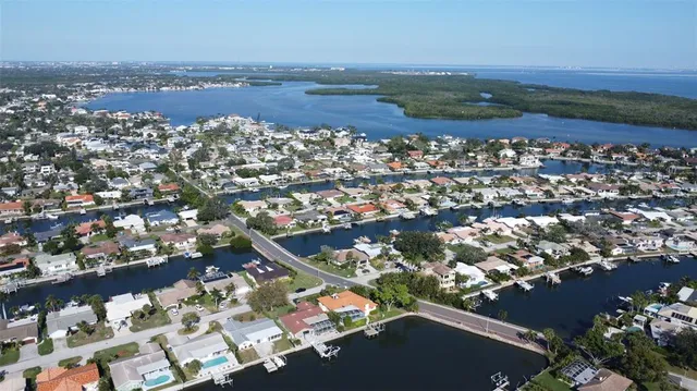 $1,450,000 | 2001 Massachusetts Avenue Northeast, St. Petersburg, FL 33703