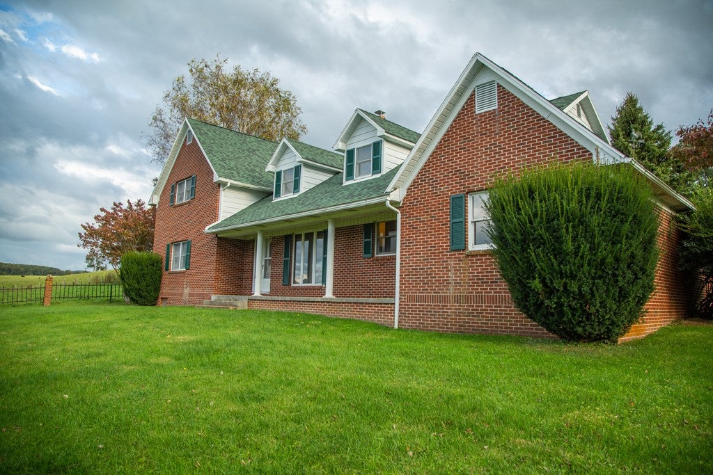 1633 West End Road Tazewell, VA 24651 - Photo 5 of 40 Gallery Image 5