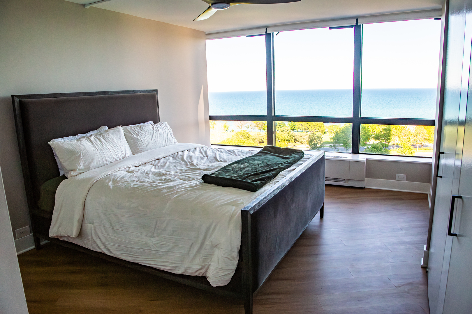 5415 North Sheridan Road, Unit 1601 Chicago, IL 60640 - Photo 10 of 31