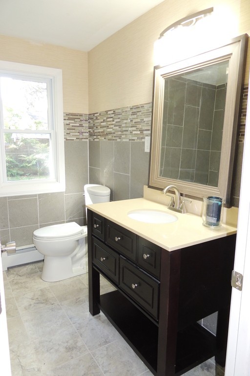 92 Temby Street Springfield, MA 01119 - Photo 11 of 23