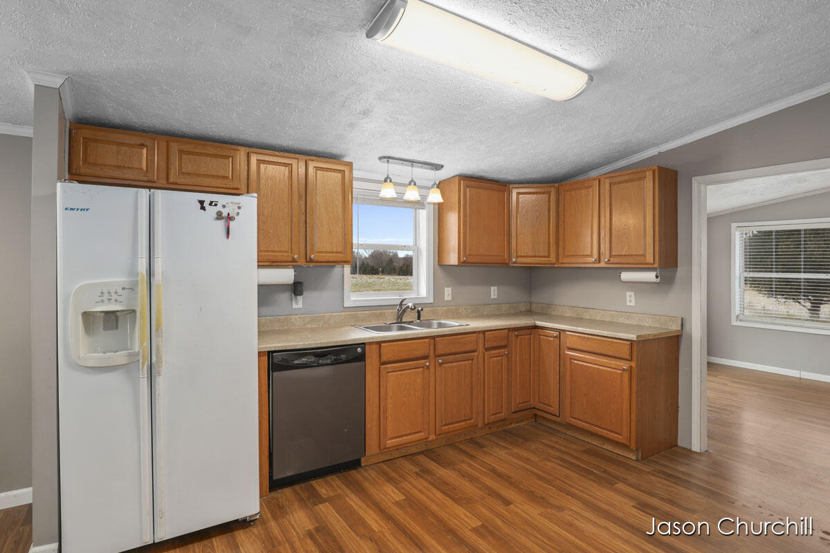 4255 East Stage Road Ionia, MI 48846 - Photo 14 of 41 IMG_1011